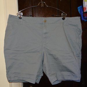 Lee Chino Bermuda Shorts